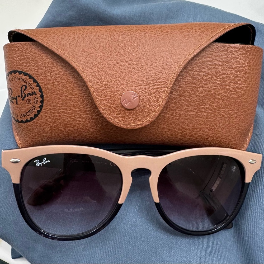 Ray-Ban Tan Frame Sunglasses with Brown Case